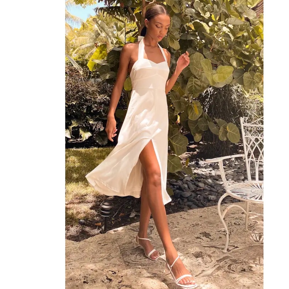 Lulus This is Bliss White Halter Midi Dress Size XS New with tags!‎